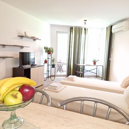 Дом Крумови Burgas Ngoại thất bức ảnh